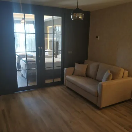 Lovely Home With Shared Pools Near Beach And City Center In Alanya Konaklı